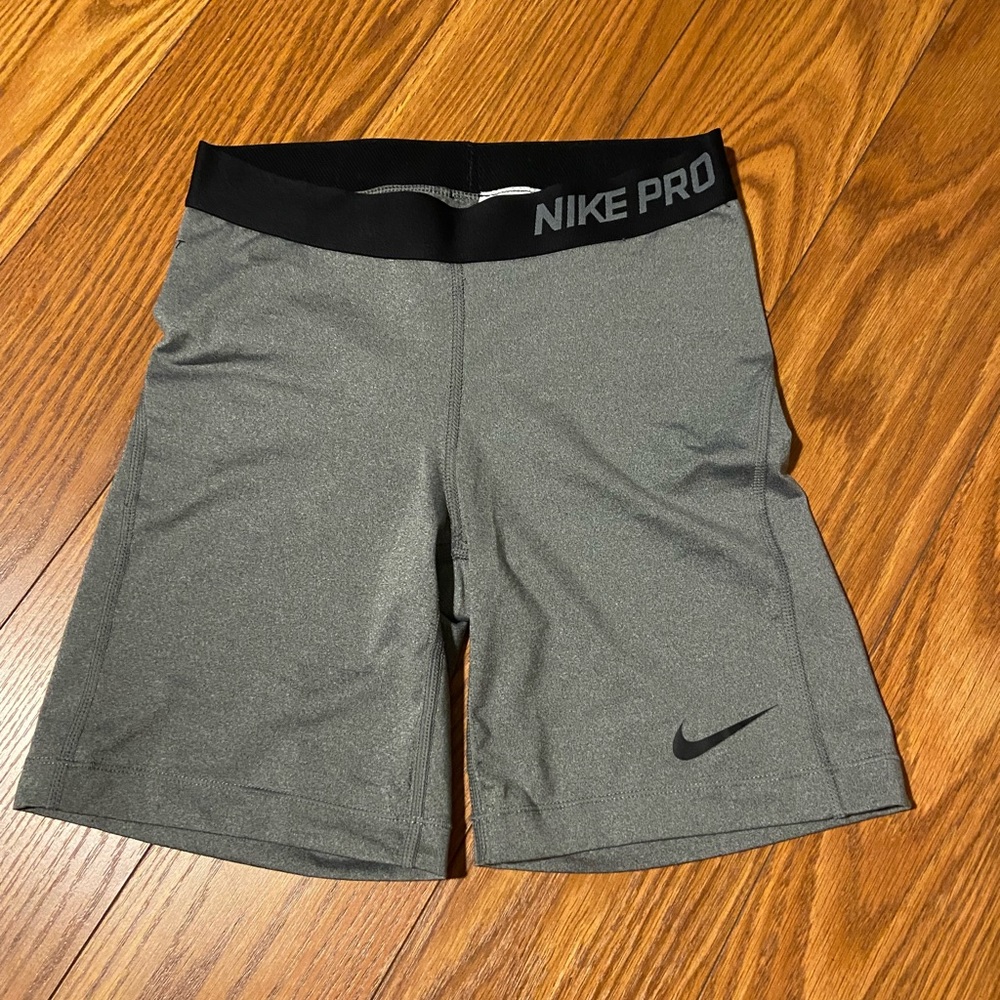 5” Nike Pro